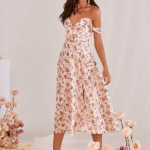 ALAMOUR the label Araminta Dress
Size XS pink floral with gold stitching